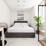 Giordano Suite Quartieri Naples