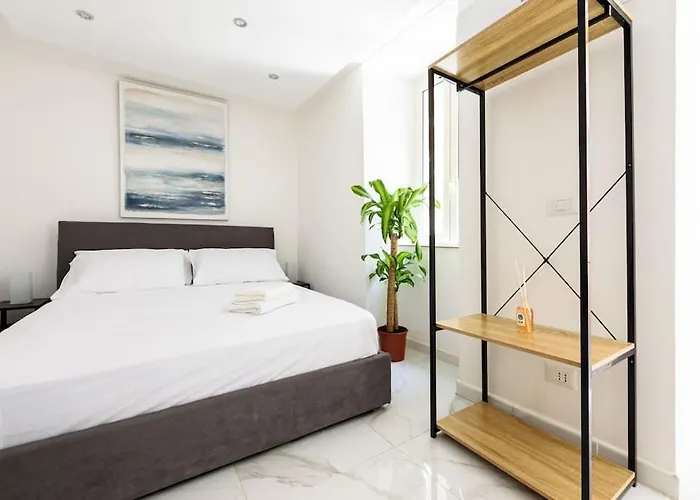 Giordano Suite Quartieri Naples